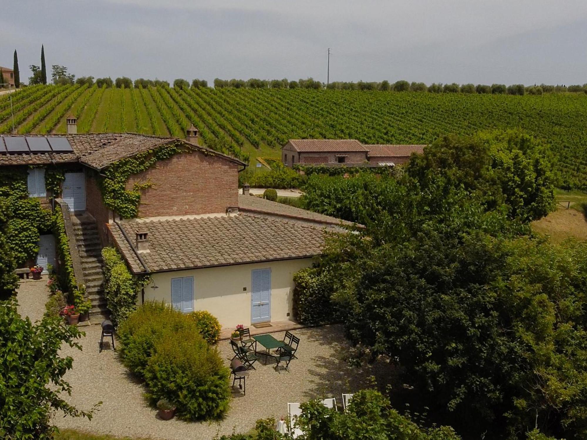 Agriturismo Fattoria Santa Vittoria Pozzo  Экстерьер фото