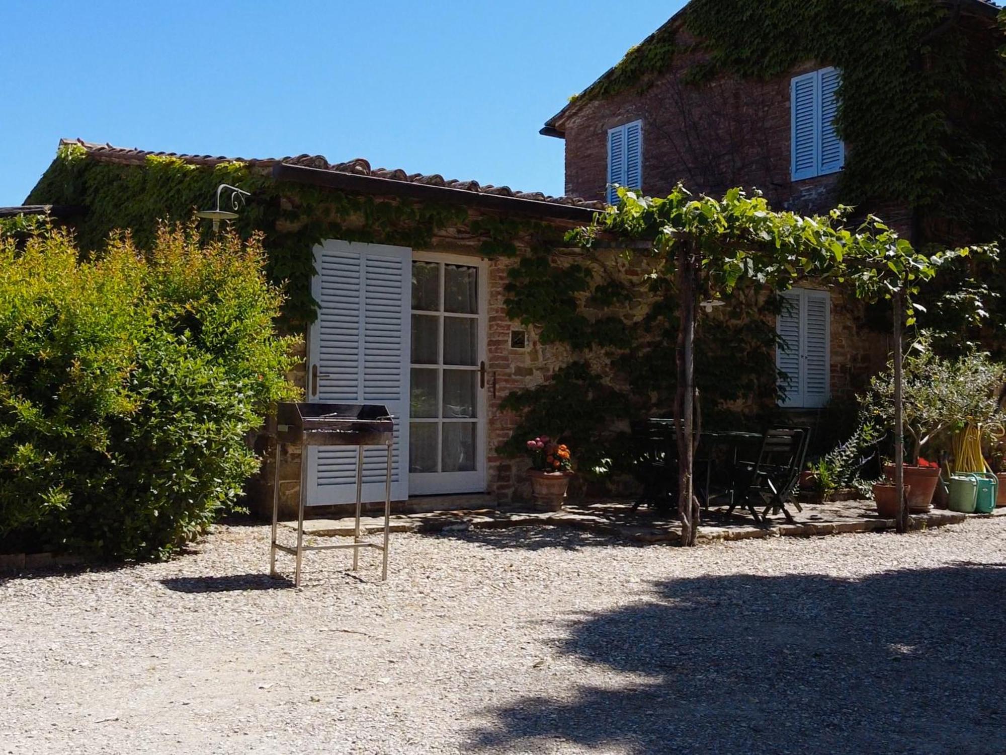 Agriturismo Fattoria Santa Vittoria Pozzo  Экстерьер фото